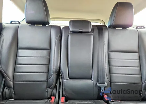 2014 Ford Escape Titanium z USA, uszkodzony, nr VIN 1FMCU9J92EUD62197